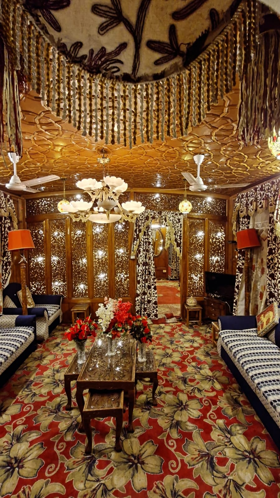 Houseboat 2